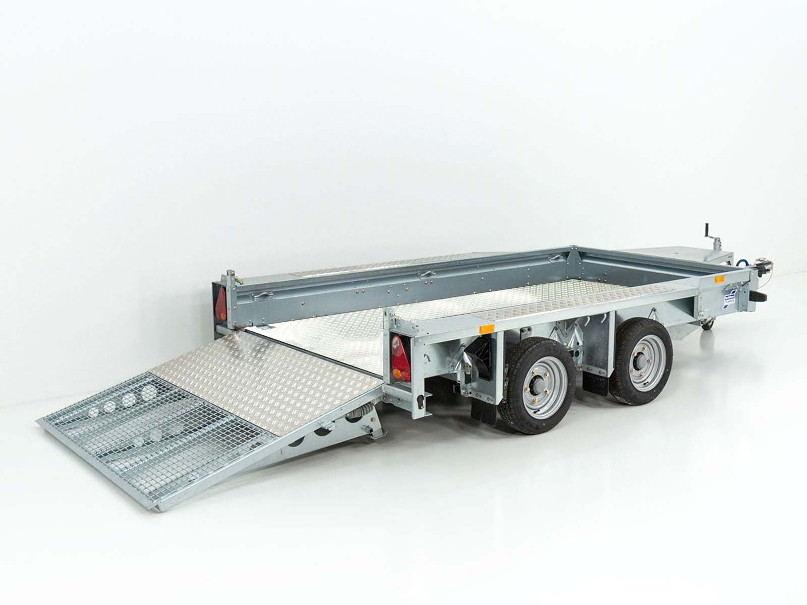 1-bauman-3.jpg Ifor Williams Baumaschinenanhänger GX125 157×366 3,5t | Rampe 1,2m | Aluboden-Neu – Image 1